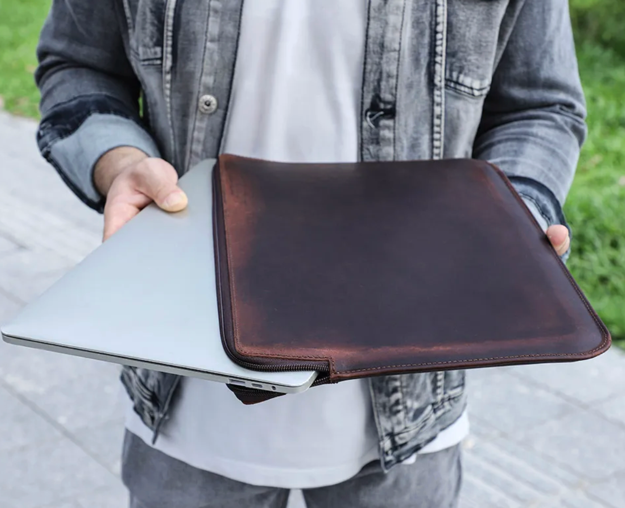 Julio | Crazy Horse Leather Case for MacBook Air M1 M2 M3